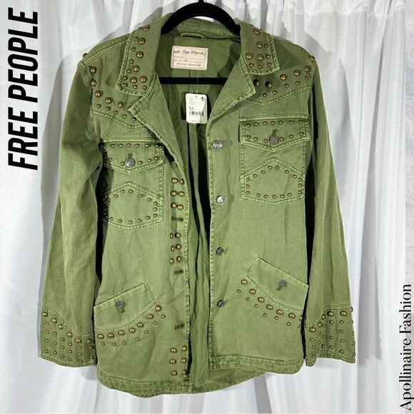 WE THE FREE ROCK AND STARS JACKET IN MILITARY GREEN XS NWT - Picture 7 of 8